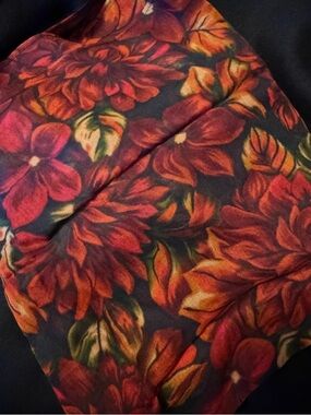 NWOT Patricia Nash lightweight Floral Scarf with Rich Red and Orange Blooms